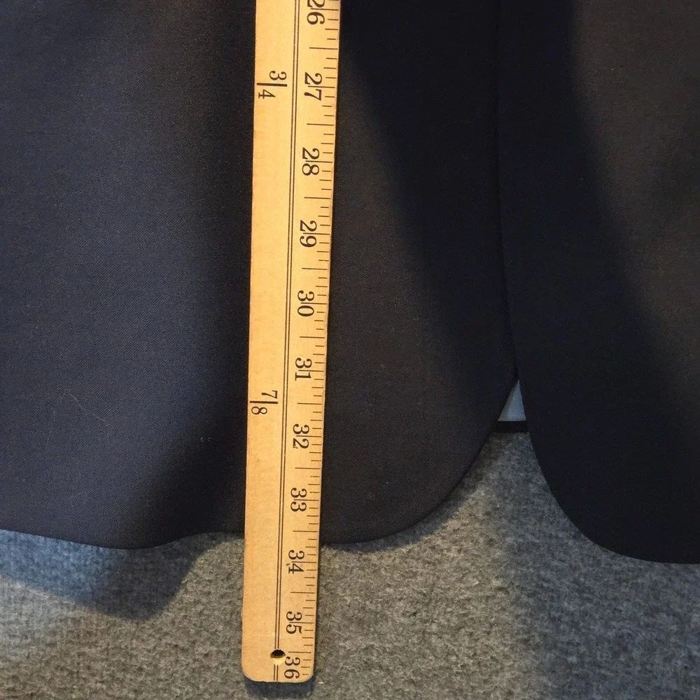 Hugo Boss length 33